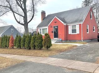 9 Warren Ln, Windsor, CT 06095