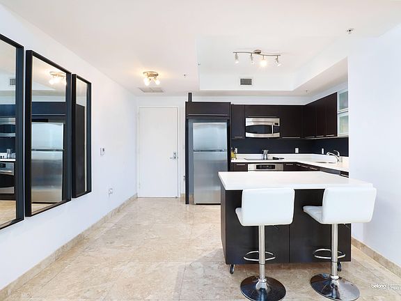 3rd image of 90 SW 3rd St APT 3002