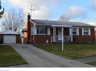 820 Fairwood Blvd, Elyria, OH