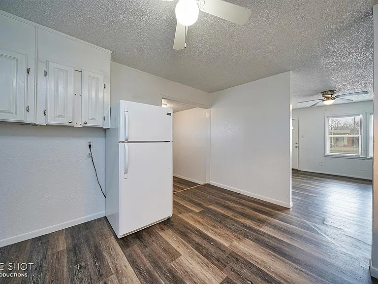 1234 S Crockett Dr — Photo 11