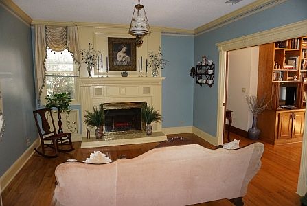 2nd image of 326 Westmoreland St