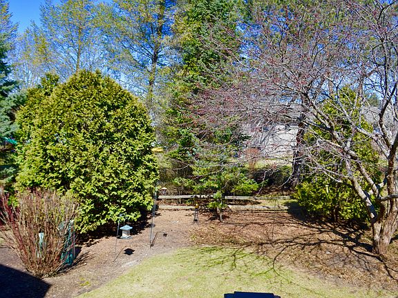 4th image of 812 Twelve Oaks Pkwy