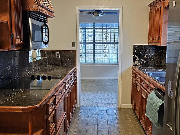 3rd image of 10934 Kirkbrush Dr