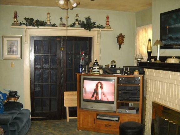 2nd Floor Living Room