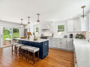 84 South St, Rockport, MA 01966