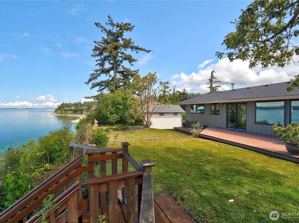 1104 Sea Mist Lane, Camano Island, WA 98282