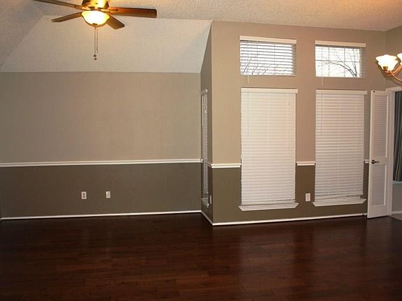 3rd image of 7041 Blalock Dr