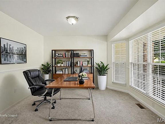 3rd image of 408 Bethany Ct