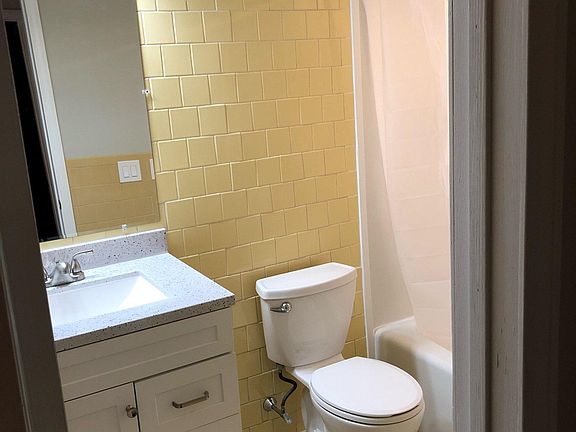 4th image of 989 Atwood Ave #104