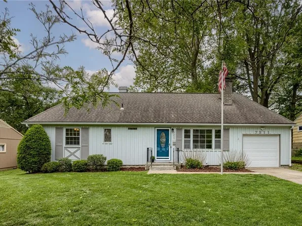 7211 W 72nd St, Overland Park, KS 66204
