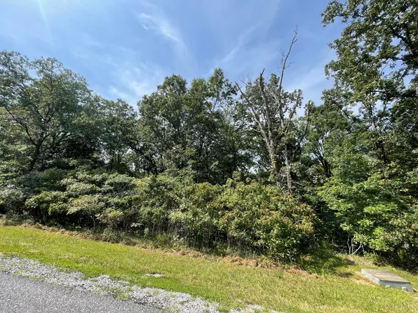 000-0 Deepwood Dr #106, Murray, KY 42071