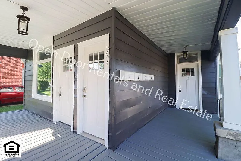 1 bed, 1.0 bath, 600 sqft, $725 — Photo 2