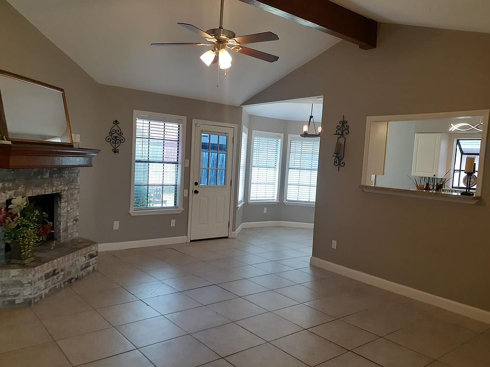 1st image of 2753 Camargo Dr