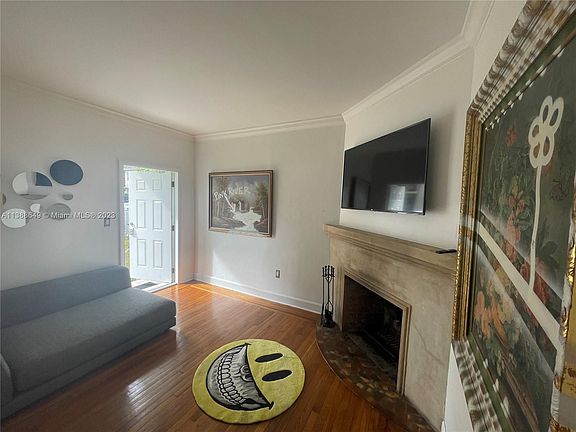 4th image of 1509 West Ave Floor 2