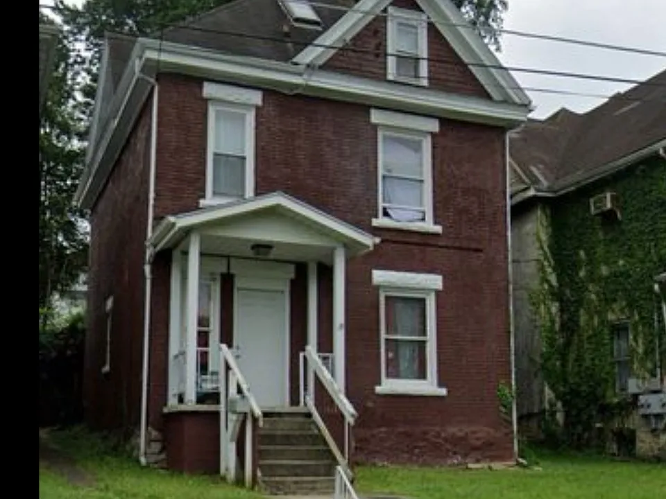 610 Benoni Ave