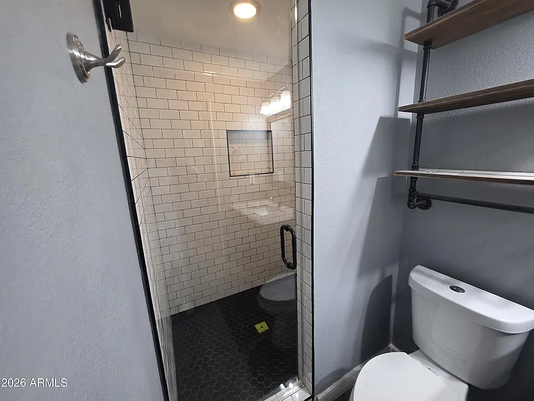 1812 E Whitton Ave — Photo 16