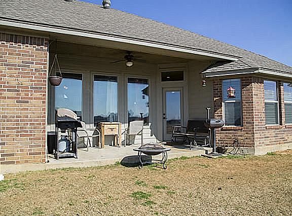 3rd image of 9106 Parkview Cir