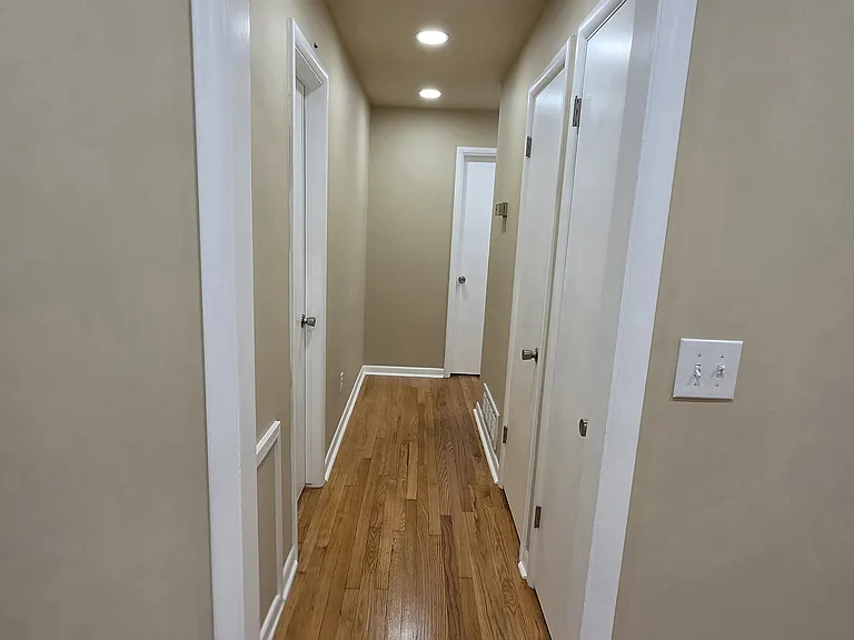 1301 Sunset Dr — Photo 11
