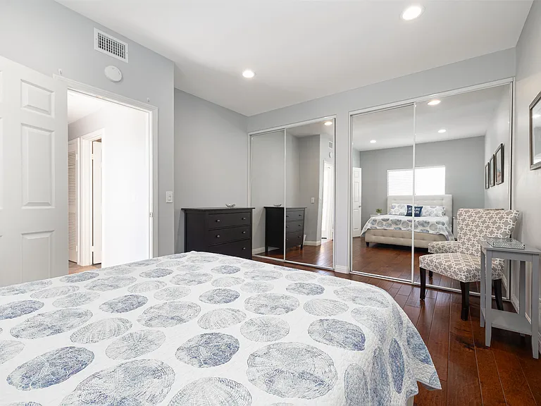 1079 Sapphire St — Photo 24
