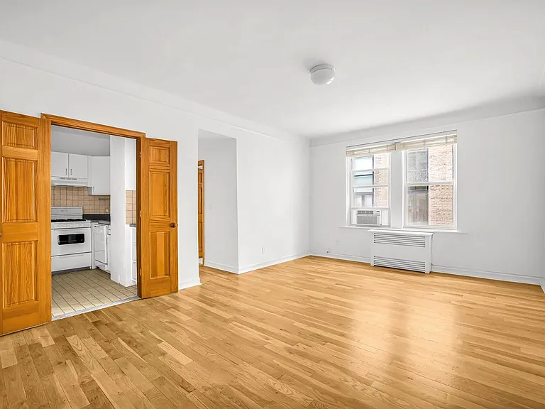 140 W 71st St #8H — Photo 1