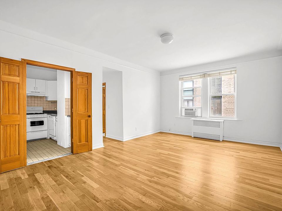 1st image of 140 W 71st St APT 8H