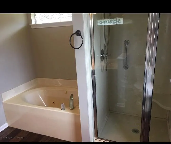 3 bed, 1370 sqft, $2,000 — Photo 4