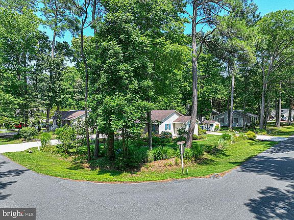 5th image of 151 Sandyhook Rd