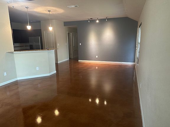 2nd image of 1910 Pinckney Ct APT B