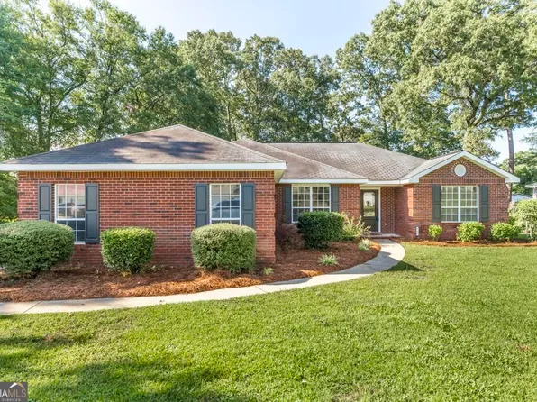 227 Crestwood Cir, Centerville, GA 31028