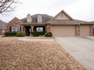 11610 E 102nd St, Owasso, OK 74055