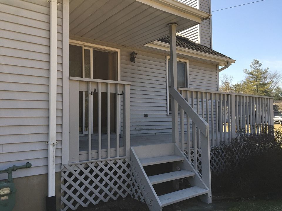 2nd image of 36 Lancelot Dr