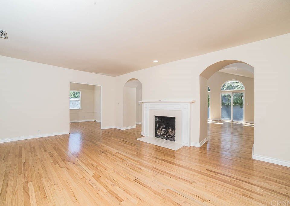 1st image of 3154 Barbara Ct