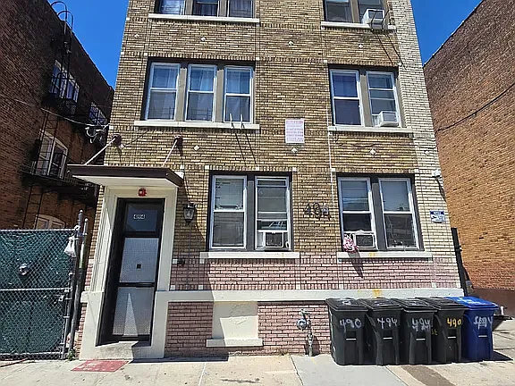 494 E 23rd St #8 — Photo 4