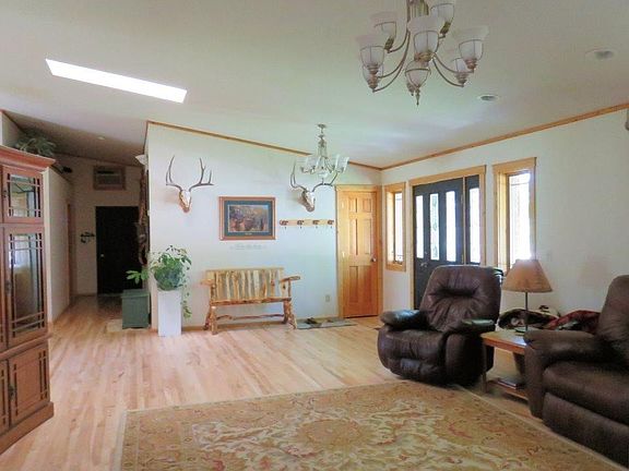 4th image of 1465 Goodrich Dr