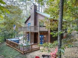 946 Centergate Dr, Ellijay, GA 30540