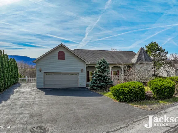 173 Pine Creek Ave, Jersey Shore, PA 17740