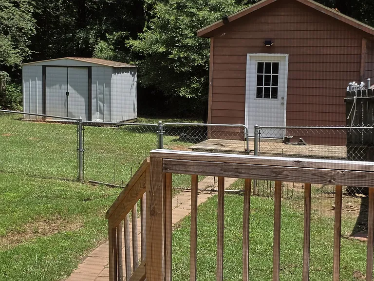 214 Candler Rd — Photo 20