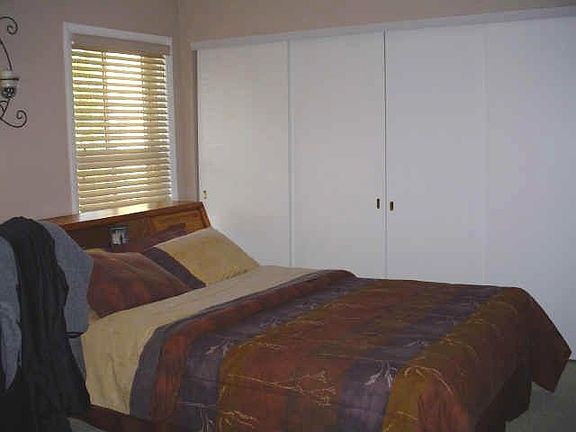 4th image of 253 E Kossuth St #253