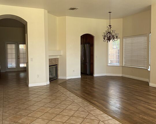 4th image of 1151 Chaparral Dr