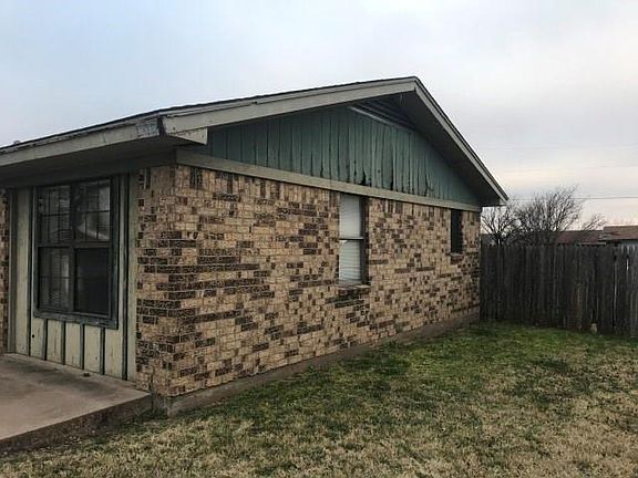 2nd image of 714 Avenue N