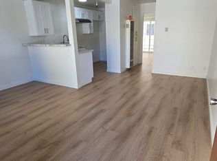 301 S Birch St #8, Santa Ana, CA 92701