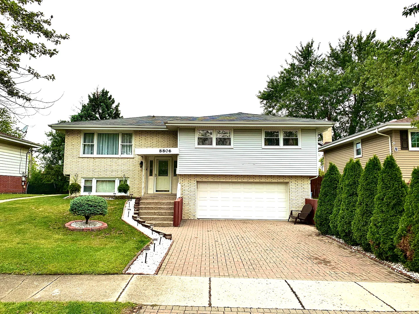 8806 W 92nd Pl photo 1
