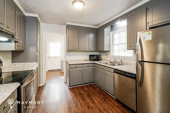 1805 Woodvalley Ct — Photo 7