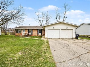 1735-1737 Sunny Creek St SE, Grand Rapids, MI