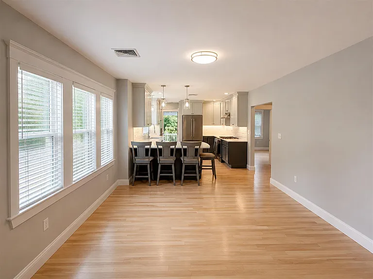 46 Garrison Ave — Photo 15