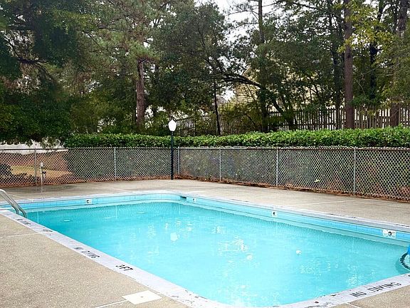 3rd image of 505 Capeside Drive