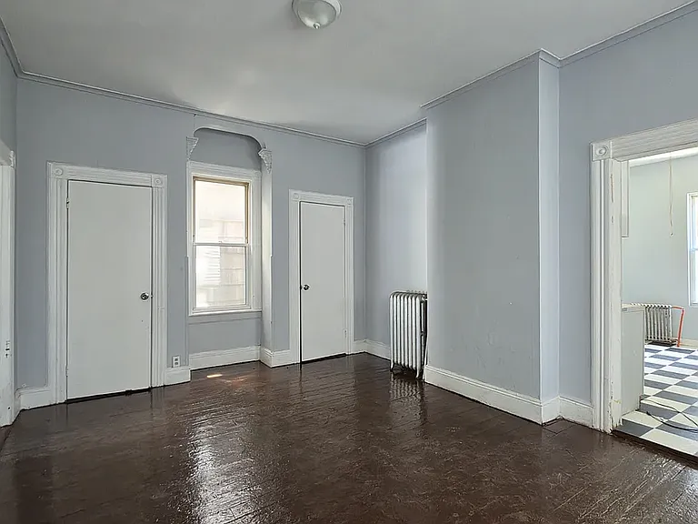 96 Brown Pl #A — Photo 37