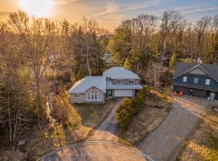 929 Tanglewood Dr, Huron Kinloss, ON N2Z 2X3