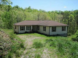 Shadywood Ln, Saint albans, WV 25177