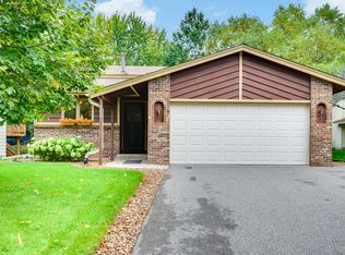 4292 Sun Cliff Rd, Eagan, MN 55122
